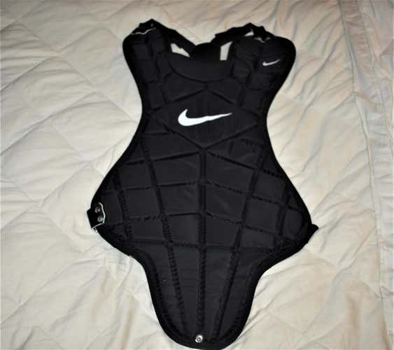 Nike Youth Catcher's Chest Protector
