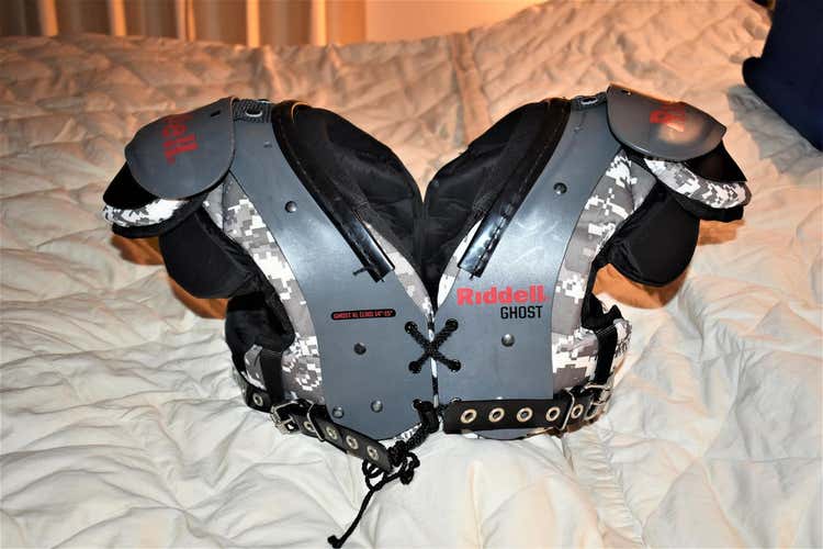 Riddell Ghost Football Shoulder Pads, Youth XL (14-15")
