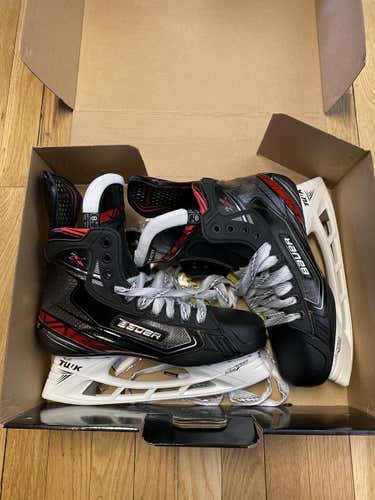 New Bauer Vapor 2X Hockey Skates 8.5 D&R (Regular) Size 8.5