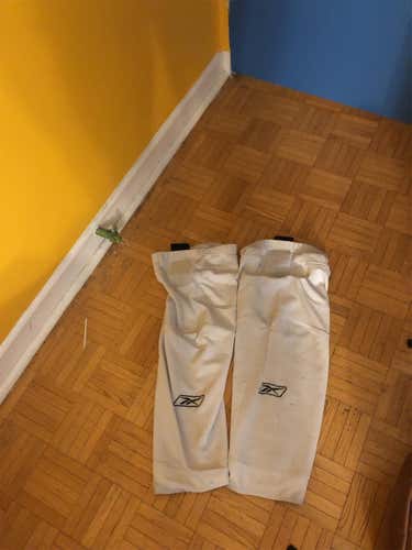 White Senior Small Reebok Socks