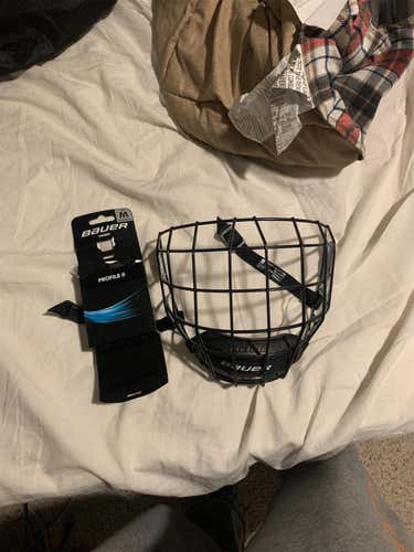 New Medium Bauer Profile II Facemask Full Cage