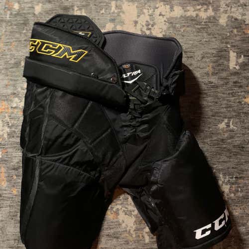 Black Senior Large CCM Tacks  Hockey Pants