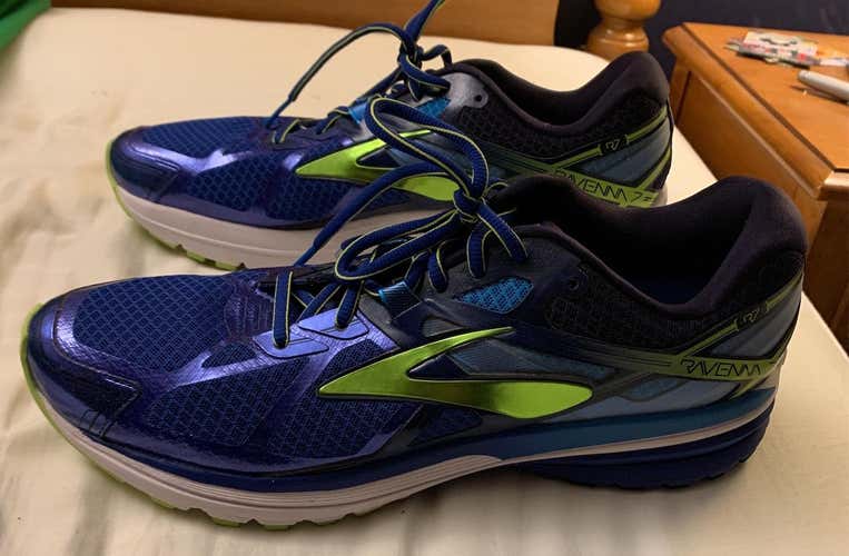 Brooks Running Shoes 10.5