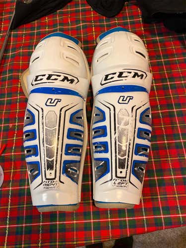 CCM U+ Shin Pads 14”