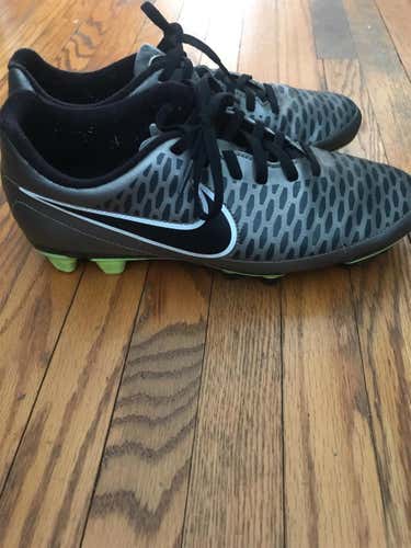 Silver Men's Molded Cleats Nike Magista Obra FG Cleats