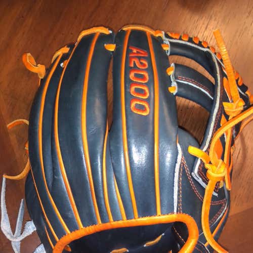 Used Right Handed 11.5" Baseball Glove
