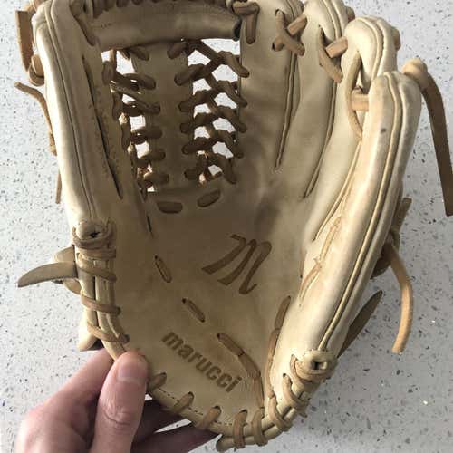 Used Right Handed Founders Series 11.5" Baseball Glove