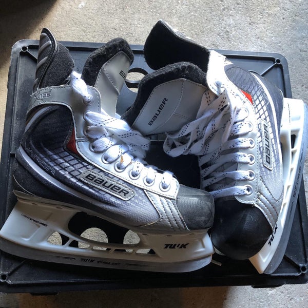 Used Bauer X05 Size 4 Hockey Skates