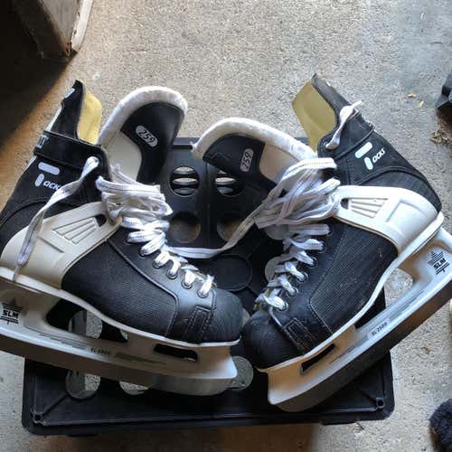 New CCM Tacks SL-2500   Size 8 Hockey Skates