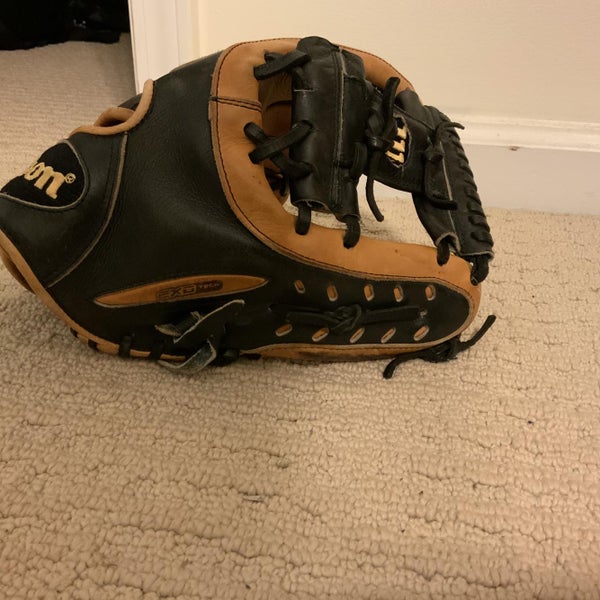 Yellow Used Right Handed A3000 11.75" Baseball Glove