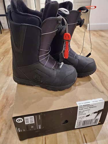 Men's Used 9.0 (Women's 10) Burton Moto Snowboard Boots