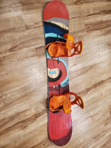 Used Burton Custom Flying V Snowboard With Bindings