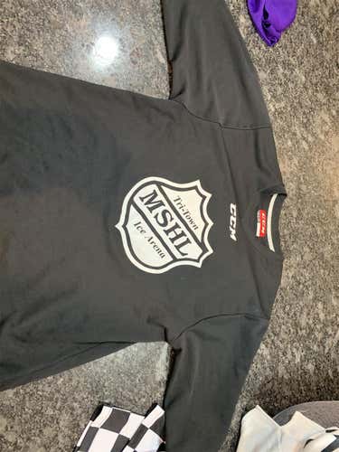 Adult Large CCM  Jersey