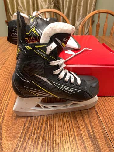 Used CCM Tacks 2092 D&R (Regular)  Size 13 Hockey Skates