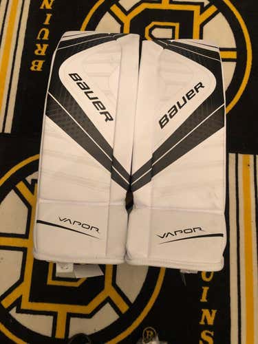 New Senior SIZE M-34+1" Bauer Vapor X700 Goalie Leg Pads COLOR  WHITE/BLK