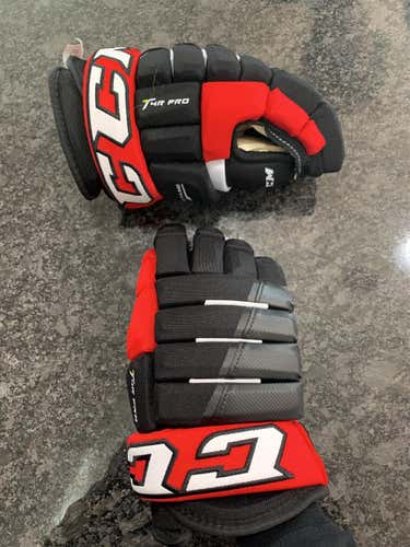 Black New CCM Tacks 4 Roll Pro 13" Pro Stock Gloves