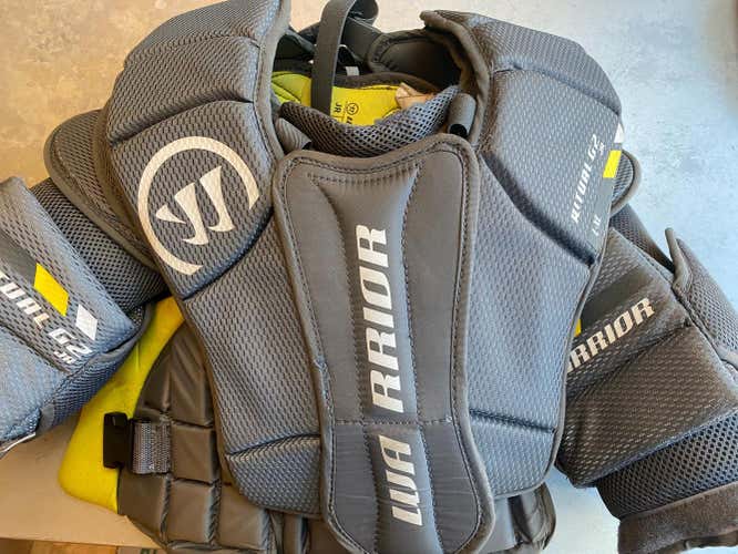 Used Junior Large/X-Large Warrior Ritual G2 Goalie Chest Protector