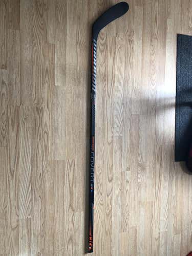 Used Intermediate Warrior Right Handed Covert QRE SL Hockey Stick W28