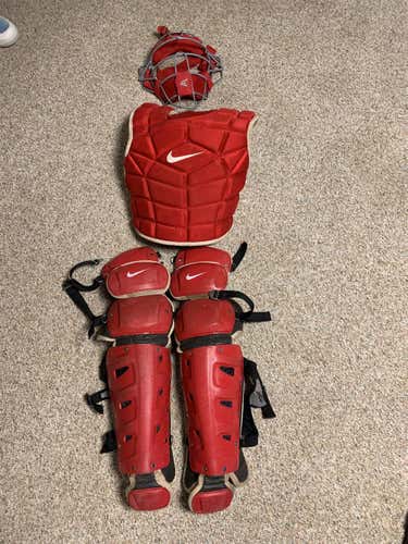 Used Nike Catcher's Set
