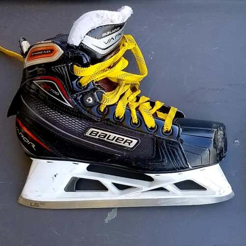 Bauer Vapor X700 Jr. Goalie Skates Size 3.0 D