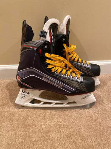 Perfect Condition Vapor X700 D&R (Regular) Size 8 Hockey Skates