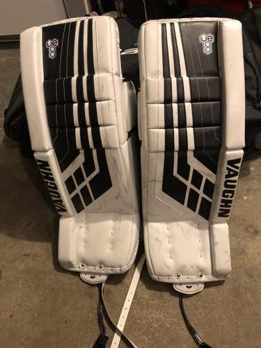 Used 28" Vaughn Velocity VE8 Goalie Leg Pads