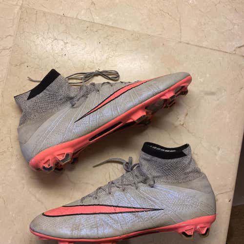 Used 12 (Women's 13) Nike Mercurial Superfly Cleats