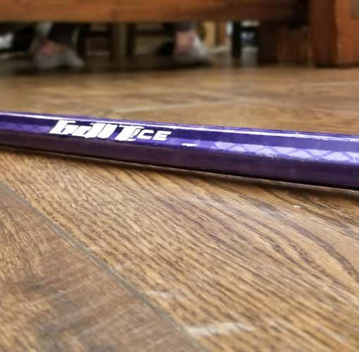 Good Condition Gait Ice Shaft