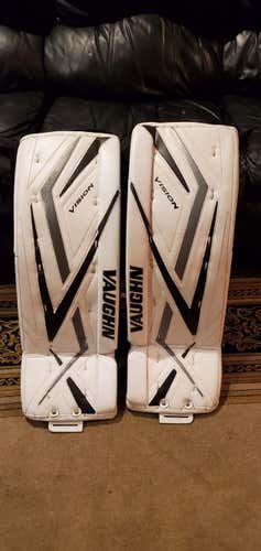 White Used Junior 29" Vaughn Vision 9200 Goalie Leg Pads Pro Stock