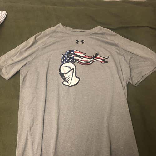 Adult Large Under Armour Shirt