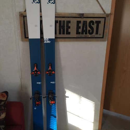 New  Alpine Touring ROAMr 108 With Bindings Skis