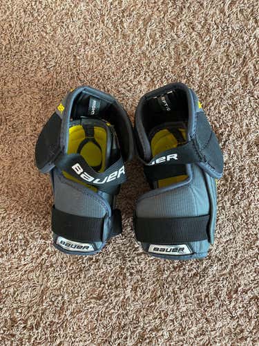Senior Medium Bauer Supreme 150 Elbow Pads
