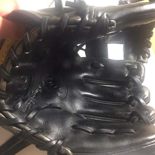 Wilson The A2000