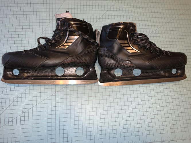 Used Senior True Custom Pro Hockey Goalie Skates D&R (Regular) Size 9