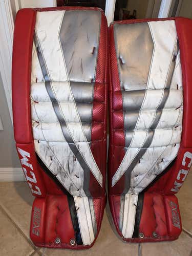 Red Used Senior 34" CCM Extreme Flex lll Goalie Leg Pads