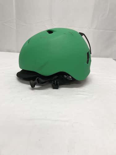 Used Smith Md Winter Outerwear Ski Helmets
