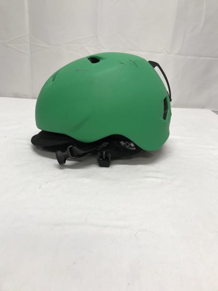 Used Smith Md Winter Outerwear Ski Helmets