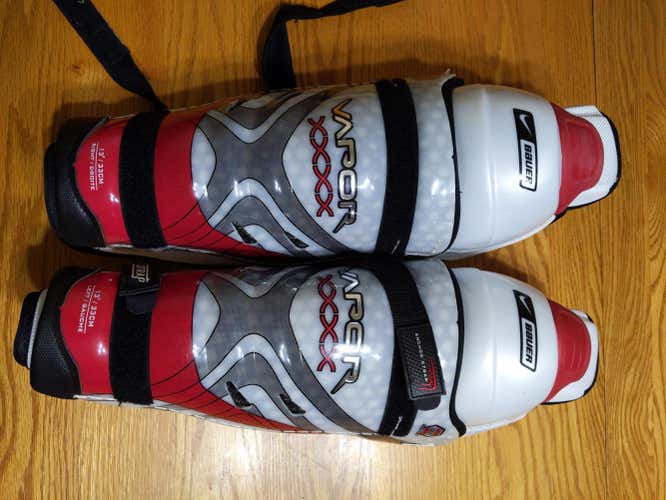 New Bauer Vapor XXXX Shin Pads
