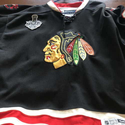 New Patrick Kane jersey (Stanley cup)