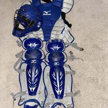 Adult Mizuno Catcher's Set