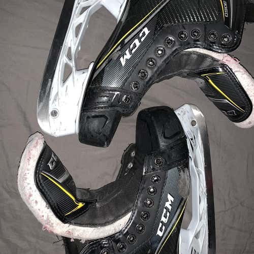 Used CCM Tacks 9060 D&R (Regular)  Size 6.5 Hockey Skates