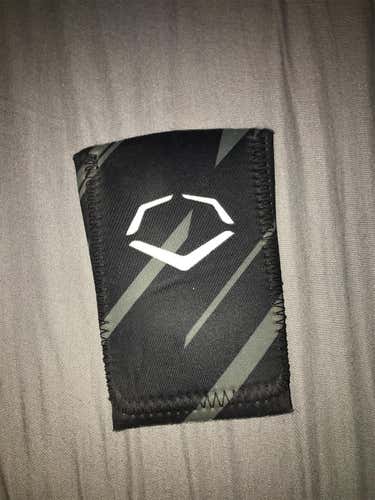 EvoShield Wrist Guard Size Medium WITHOUT PROTECTION SHIELD