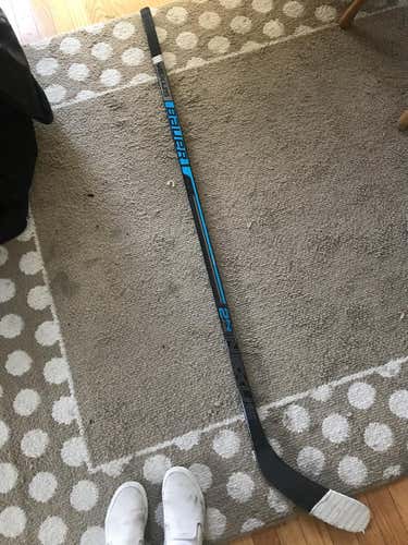 New Bauer Right Handed Nexus 2N Pro Hockey Stick