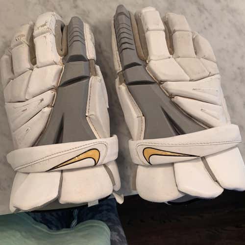 White Used Nike  Lacrosse Gloves