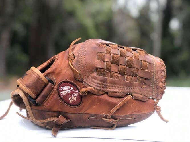 RARE NOKONA KANGAROO 12” RHT BASEBALL SOFTBALL GLOVE EXCELLENT CONDITION