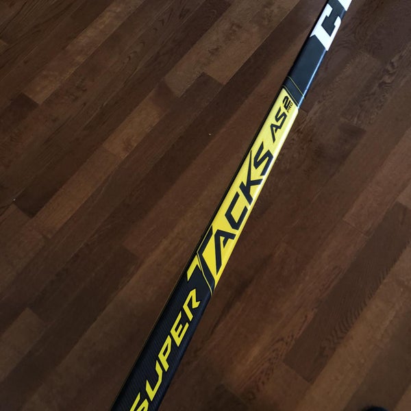 Used Right Handed Super Tacks AS2 Pro Mid Hockey Stick