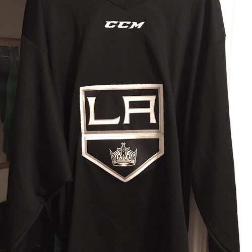 LA KINGS Goalie Cut CCM Jersey--Brand New-Injury...used 1 game only