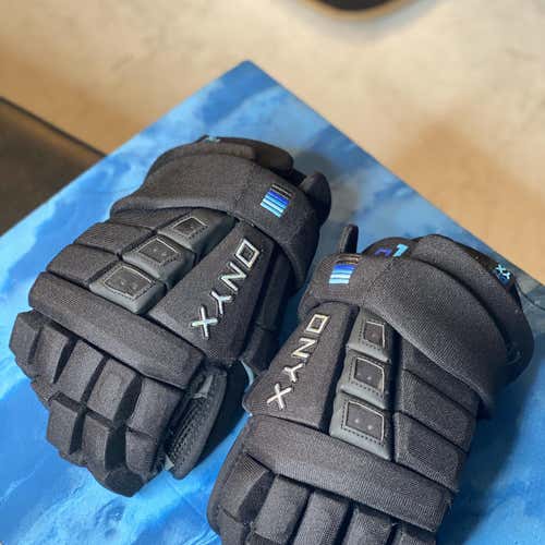 Black New  Onyx ion 13"  Gloves