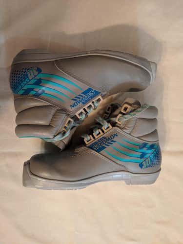 Used Salomon SNS cross country ski boot size 37