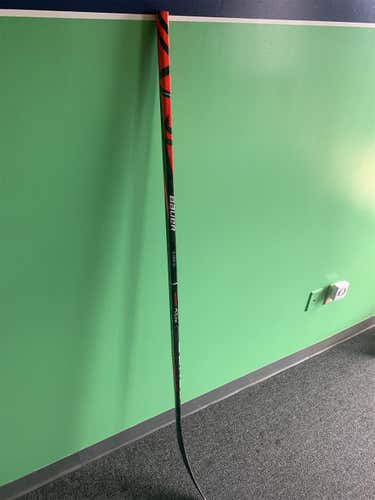 Used Right Handed Vapor FlyLite  Pro Stock Hockey Stick